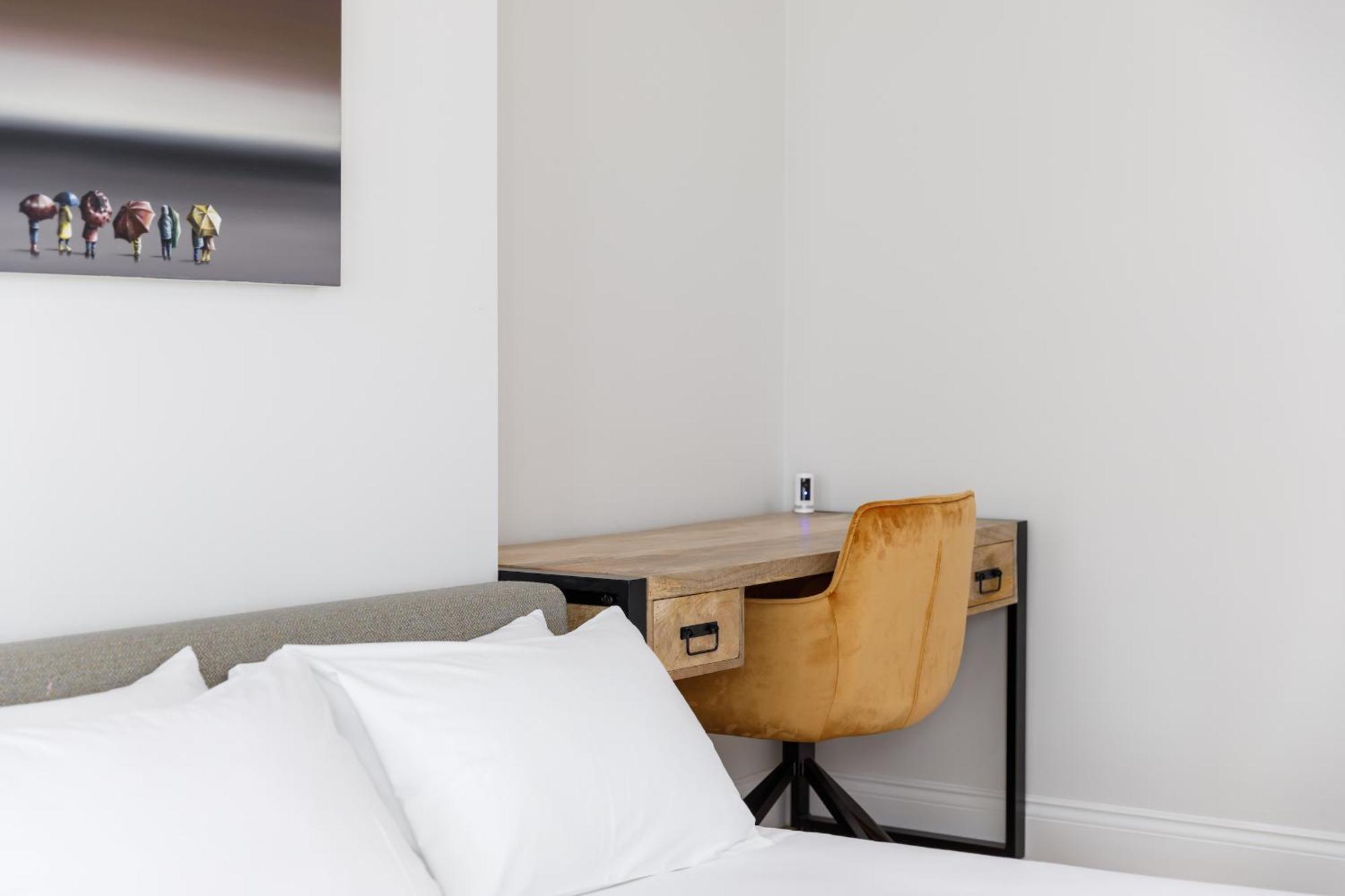 Spacious 2 Bedroom Apartment With Beautiful Garde Brighton Exterior foto